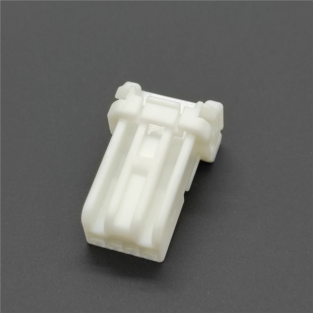 High-Quality Automotive Connector 6098-4978 4PIN Plastic Plug Sheath Shell Parts Original New