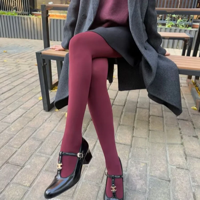 الجوارب النسائية جوارب ضئيلة جوارب طويلة سوبر مرونة كبيرة الحجم طماق الأحمر المرأة جوارب مثيرة ربيع الخريف