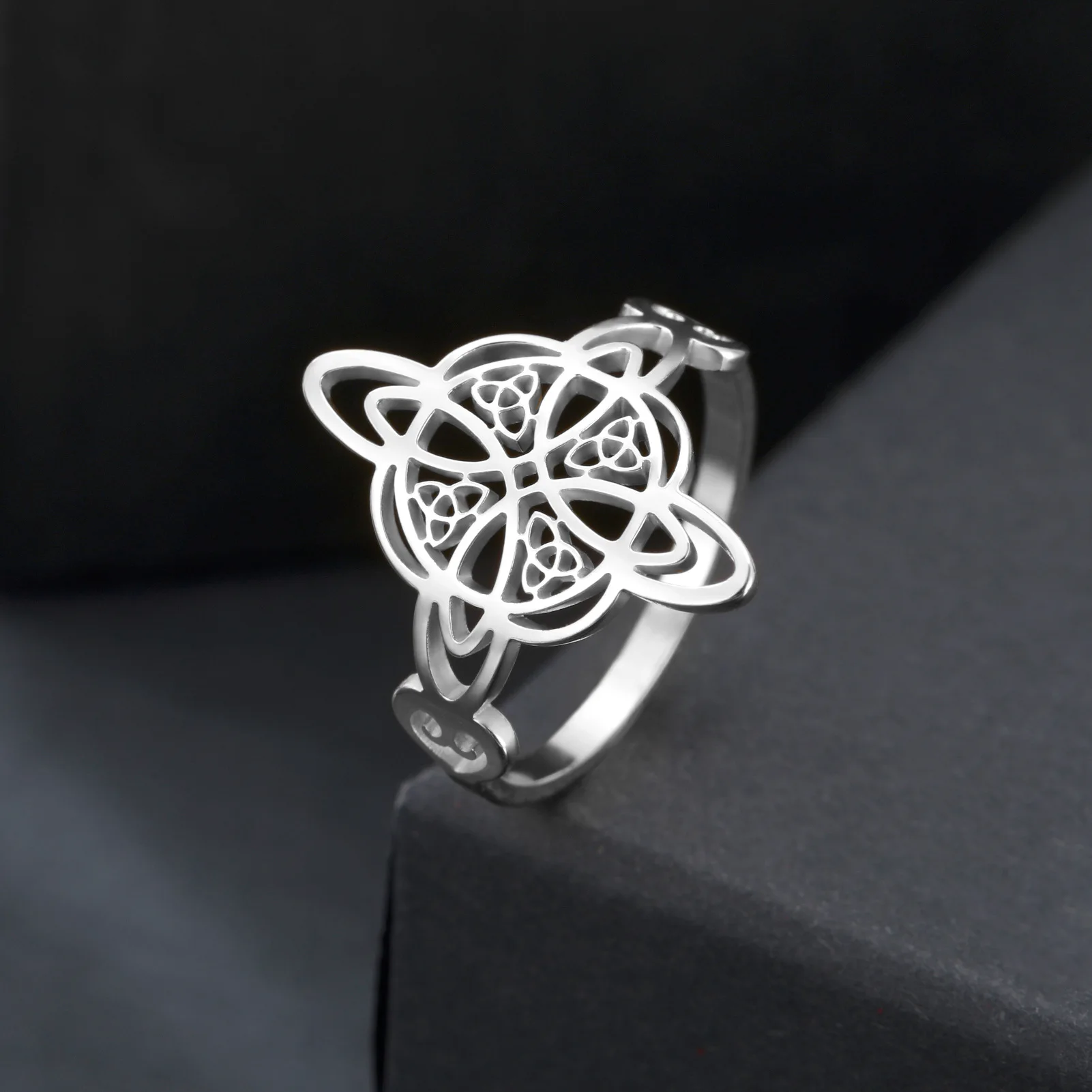 New in Stainless Steel Witch Knot Ring for Women Hollow Triquetra Celtics Knot Rings Amulet Protection Couple Jewelry Gifts