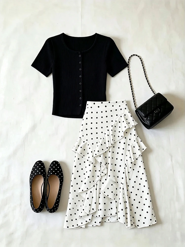 

Fashionable Korean Style Slim Fit Short Sleeve T-Shirt with Lace Hem And Polka Dot Half Skirt Two Piece Set Summer Design