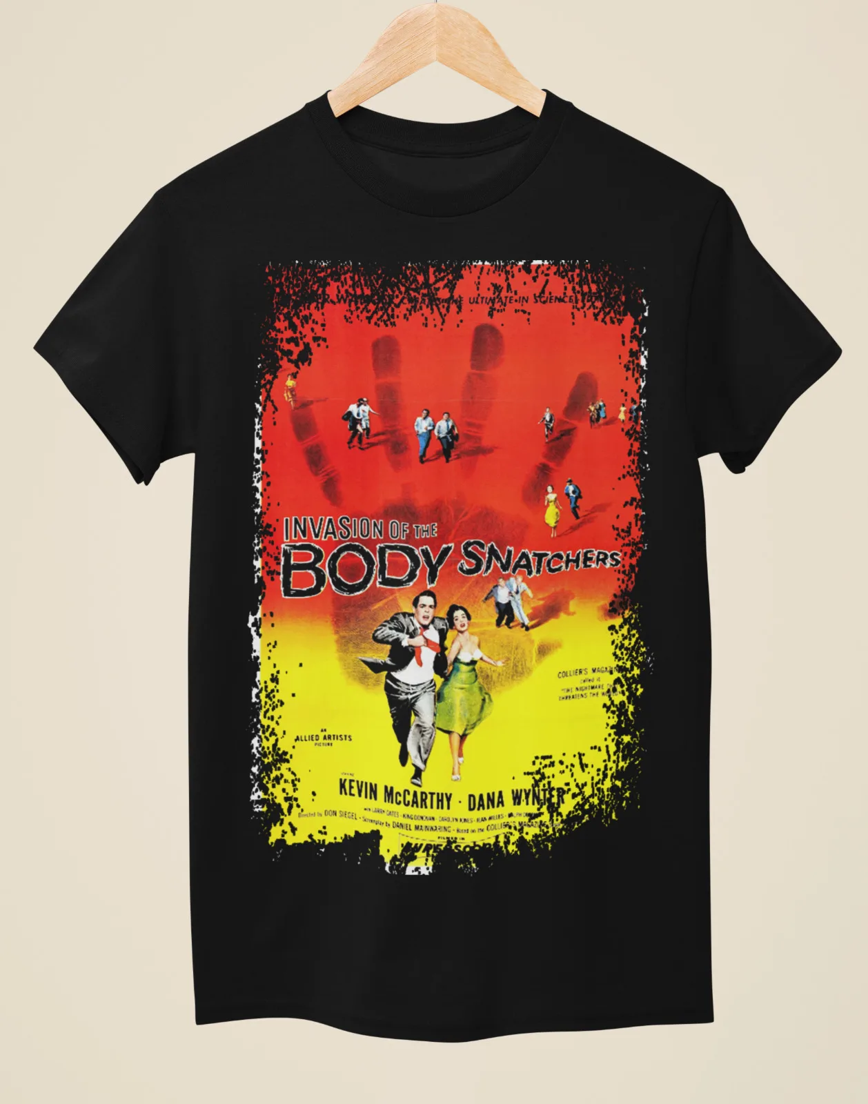 

Invasion of the Body Snatchers - Movie Poster inspired Unisex Black T-Shirt