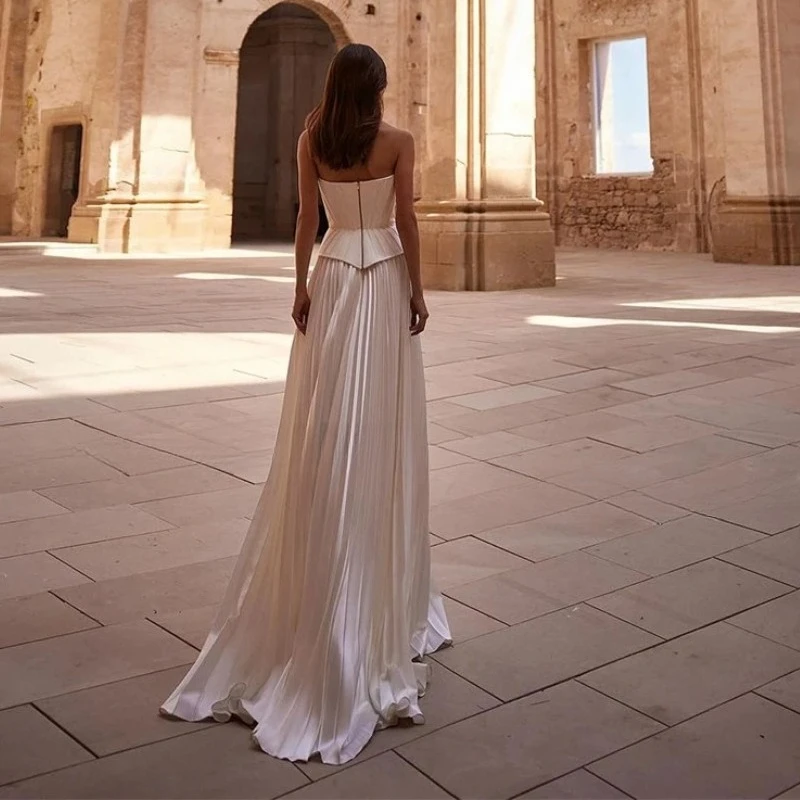 중세풍 우아한 맞춤형 웨딩드레스, 오프숄더 코르셋 A라인 주름 새틴 브라이덜 가운, 등이 없는 여성용 신부 드레스