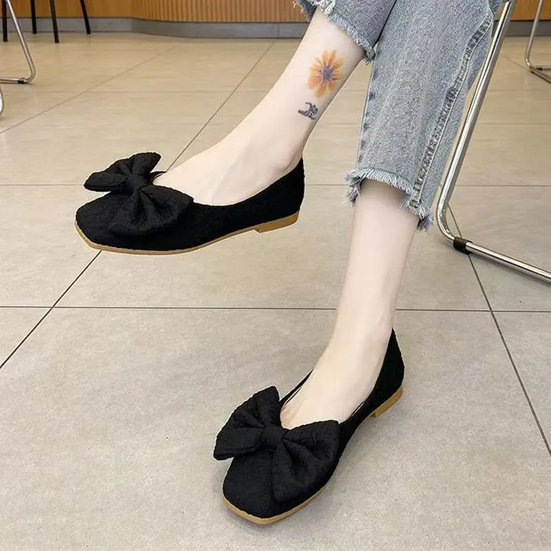 

Women's Sweet Style Big Bow Square Toe Flats Pleated Texture Shallow Mouth Flat Shoes Gentle Style Commuting Shoes