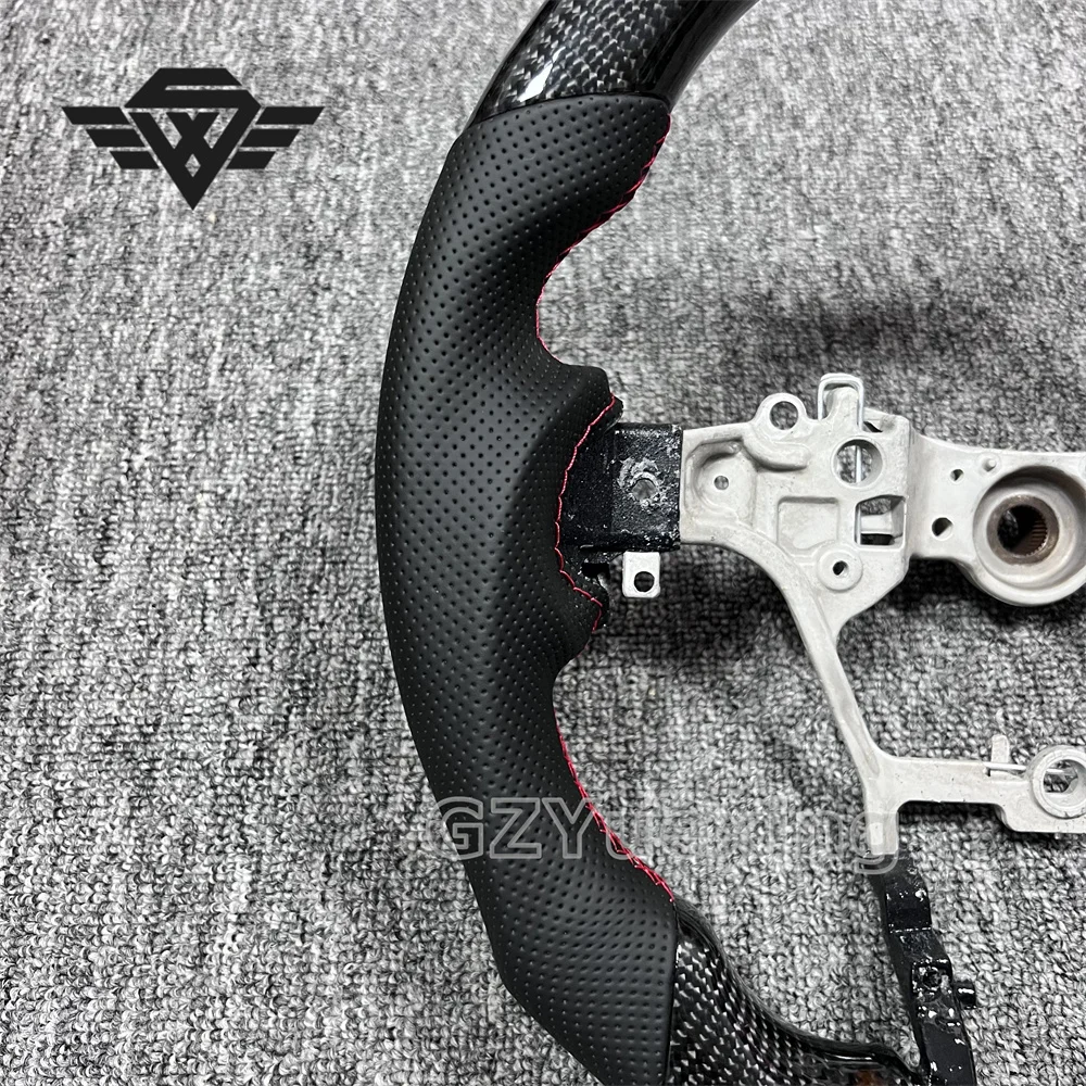 High Quality Custom Interior Accessories Carbon Fiber Car Steering Wheel for Toyota Hilux Fortuner Land Cruise Toyota Previa