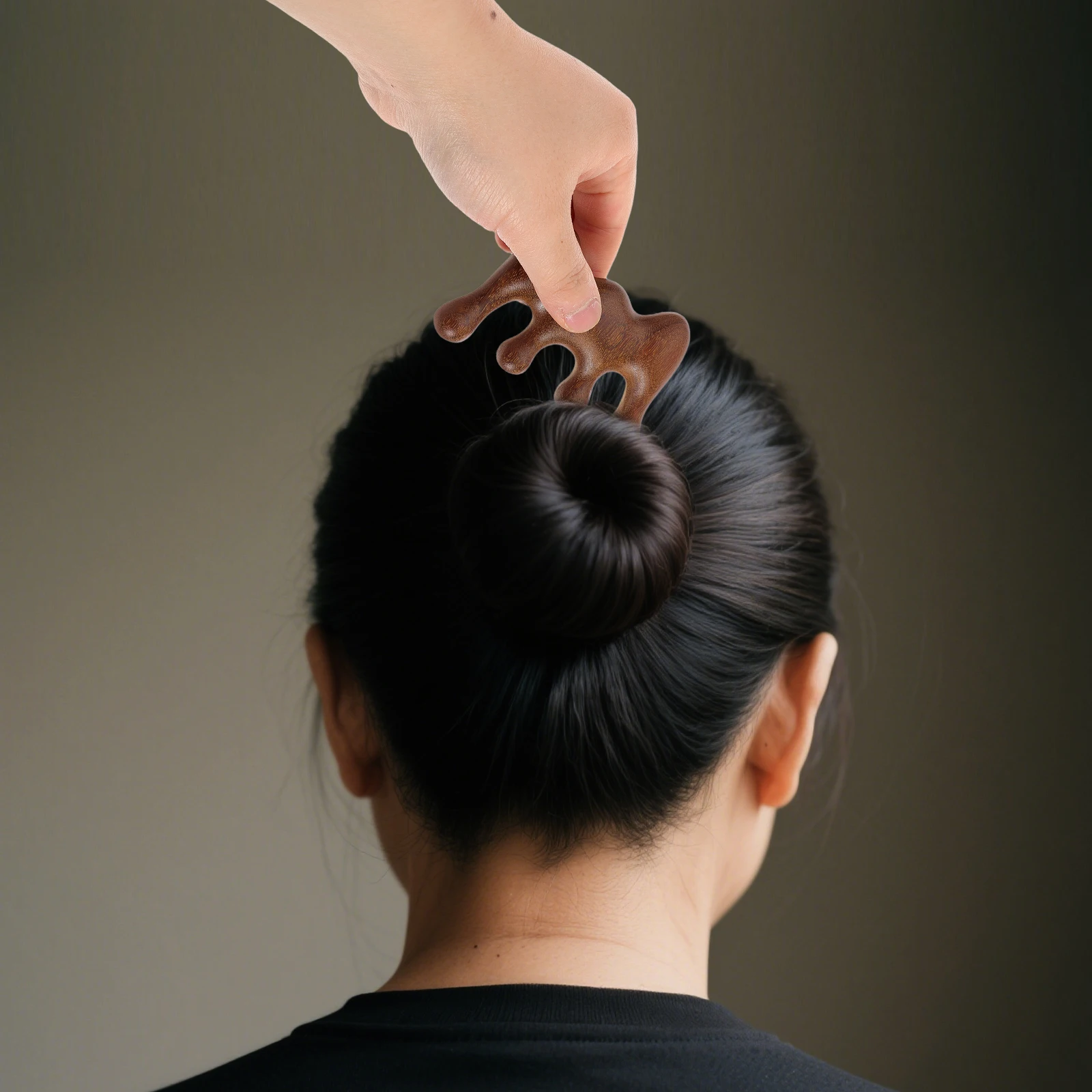 

Sandalwood Wooden Scalp Massager Comb Wide Tooth for Meridian Acupoint Massage Hair Growth Gua Sha Scalp Tool Wood Guasha Comb