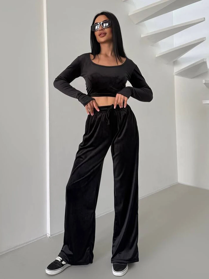 Marthaqiqi ملابس نوم نسائية مخملية بدلة نوم بأكمام طويلة بيجامات قصيرة ملابس نوم برقبة دائرية أطقم ملابس نوم للسيدات غير رسمية