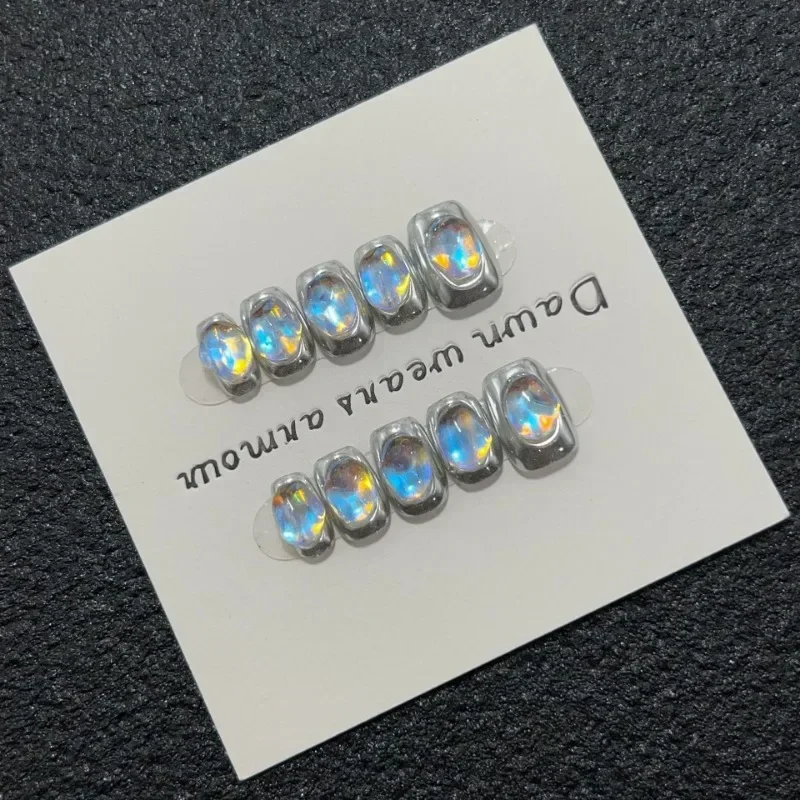 10 szt. Ręcznie Robionych Kwadratowych Samoprzylepnych Paznokci Dociskanych Krótkie Srebrne Sztuczne Paznokcie z Wzorami Świąteczne Piękne Naklejane Sztuczne Paznokcie Zestaw