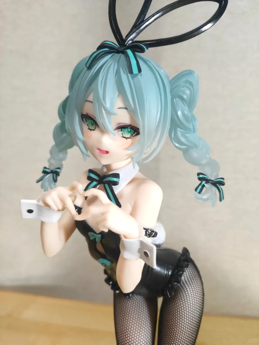 Hatsune Miku figura de Anime conejo chica Kawaii modelo muñeca genuina en Stock acción Anime Miku figura modelo juguete colgante coleccionable