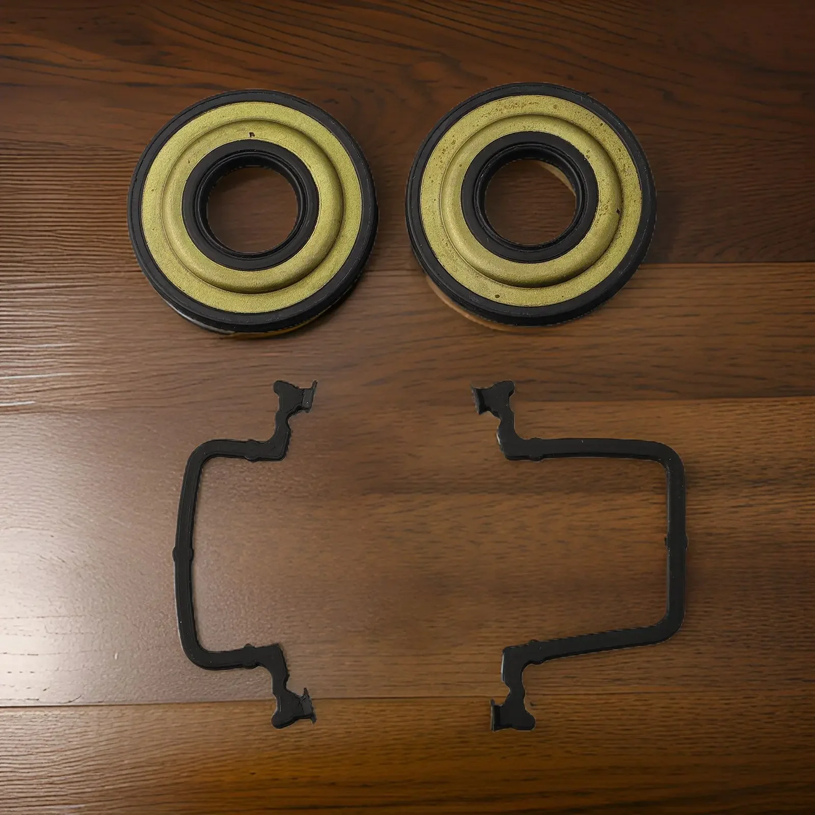 Efficient Gasket Set with Oil Seal Compatible with 445 Substitute for Part 504 79 40 01 & 544 25 12 01 & 544 25 13 01