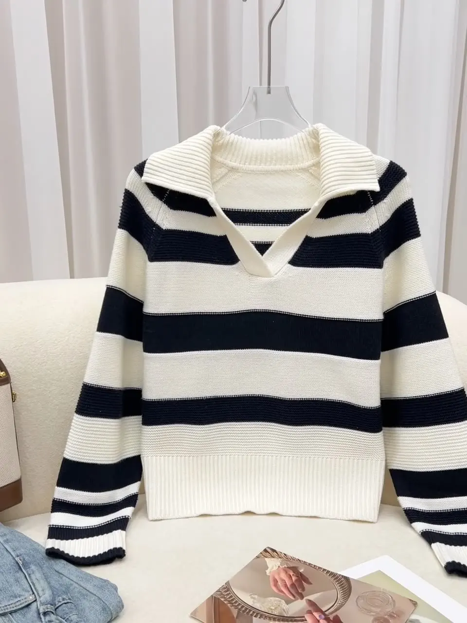 Autumn New Wool Cotton Blended Unisex Irregular Stripe Color Contrast Loose Lapel Knit Top for Women