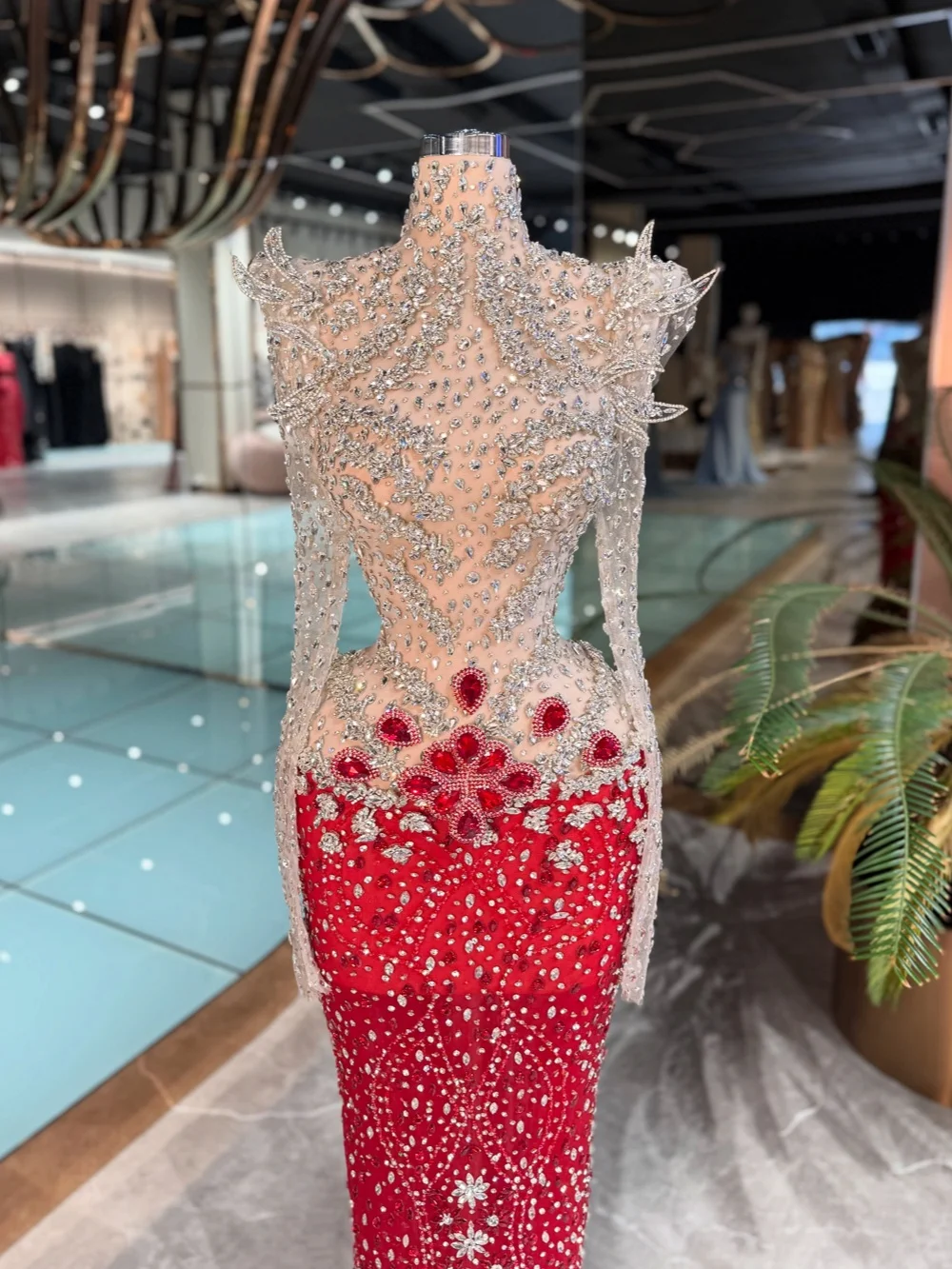 Heavy Beaded Crystal Evening Dress Gorgeous Floor-length Wedding Party Gown New Customized Fashion High Collar Prom Dresses