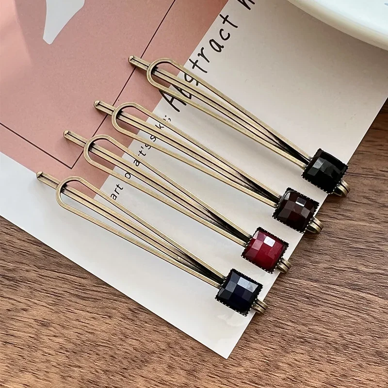 Super beautiful bangs hair clip ~ Korean black bean shaped clip with side clip and top clip, metal retro copper color
