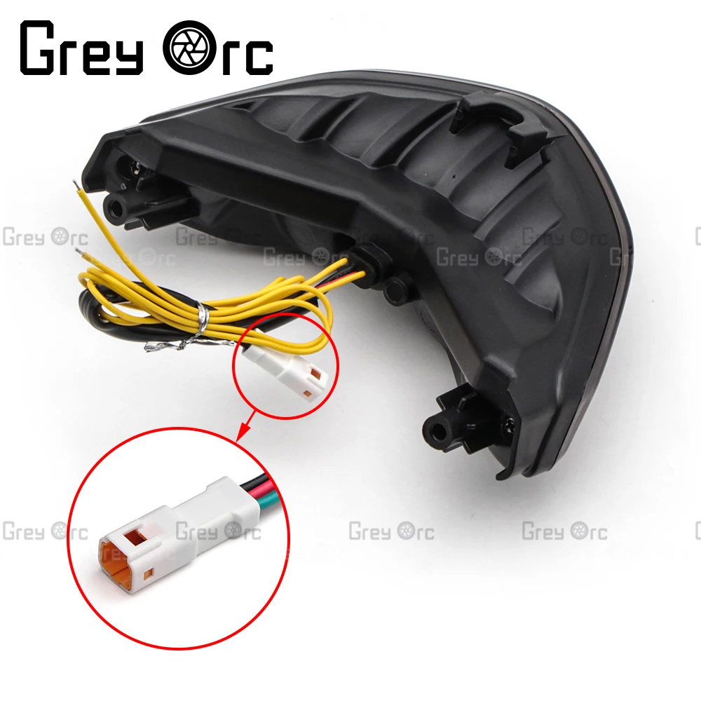 

Motorcycle Taillight Integrated Turn Signal For DUCATI MONSTER 797 821 Super Sport S 939 Brake Light Vehicle Turn Signal
