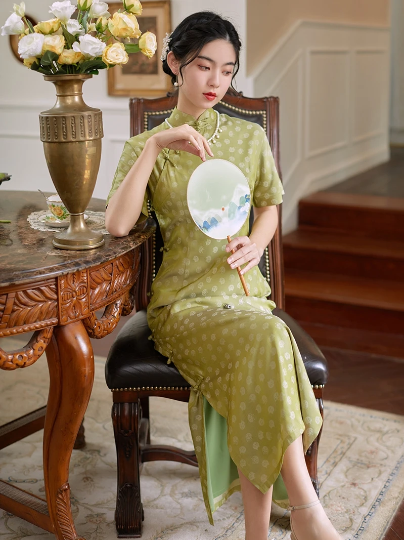 

Full Length Green Dress V-Neck Short Sleeve Retro Style Long Head Design Spring Autumn New Arrival Women's Fashion