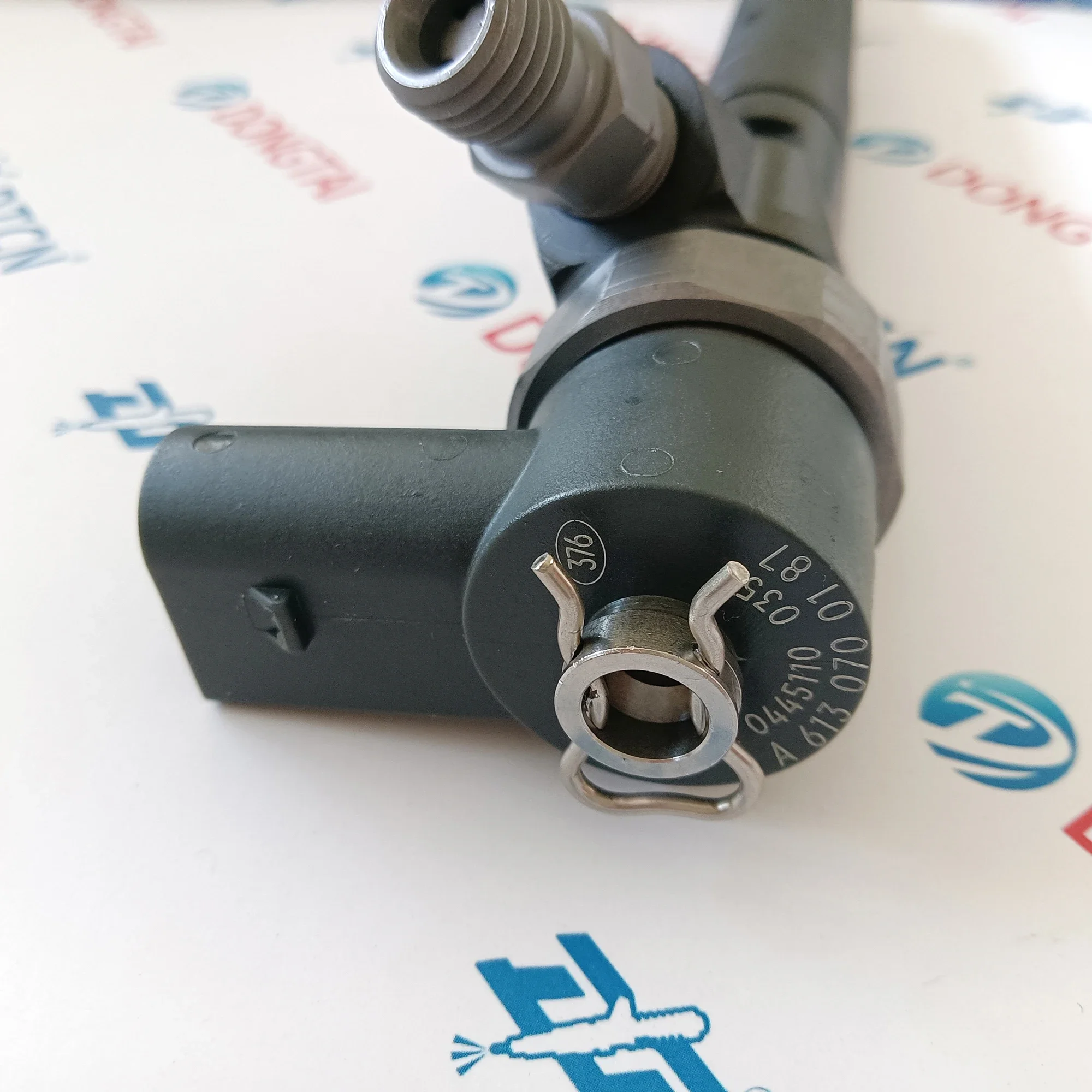 حاقن الوقود بالسكك الحديدية المشتركة 0445110034، 0445110035، 0445110095، 0445110096، 0445110201، 0445110202 لـ