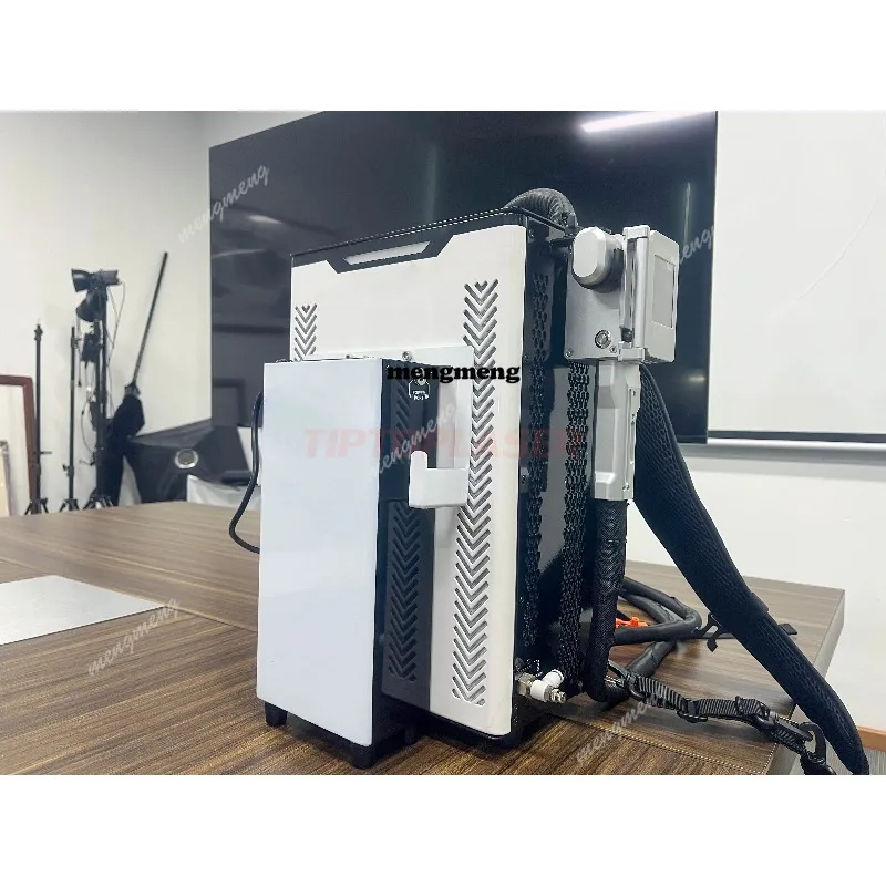 200W 300W Battery Pulse Laser Cleaning Machine Manufacturer for Remove Paint From Wood Sells Car Paint Removal Laser Cleaner