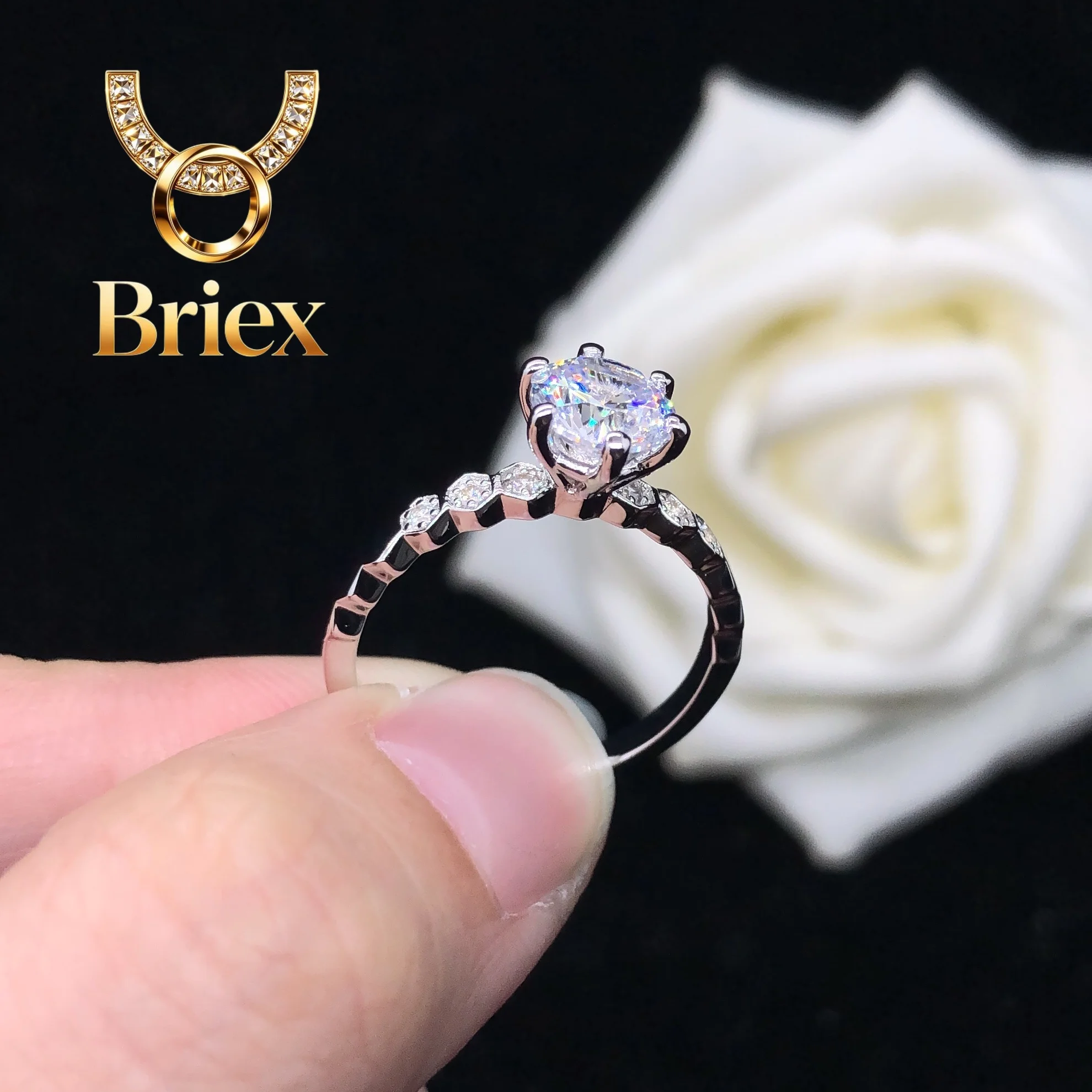 

Briex Jewelry Pretty 0.5Ct 5.0mm D VVS1 Moissanite Diamond Engagement Ring Solid 18K White Gold Jewelry for Women AU750 Wedding