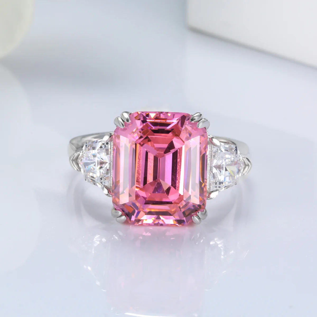 

S925 sterling silver sugar cube pagoda cut ring pink zircon high carbon diamond ring diamond ring female