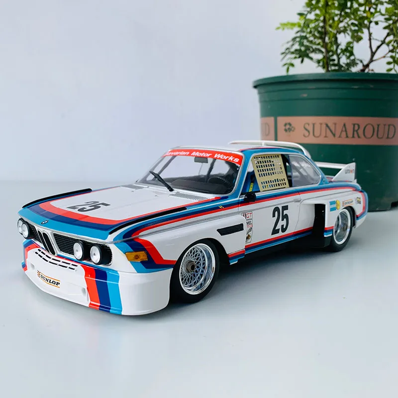 

1:18 Minichamps BMW Heritage Racing Collection BMW 3.0 CSL 25#(door cannot be open),diecast model for collection and display