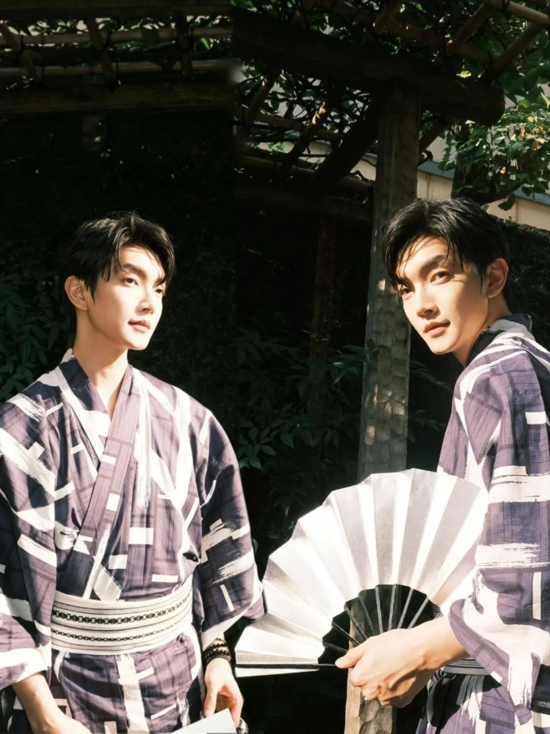 伝統的な日本の着物ローブサムライ写真撮影スクリプトホーム服セットメンズファッションエスニック服ポリエステル繊維