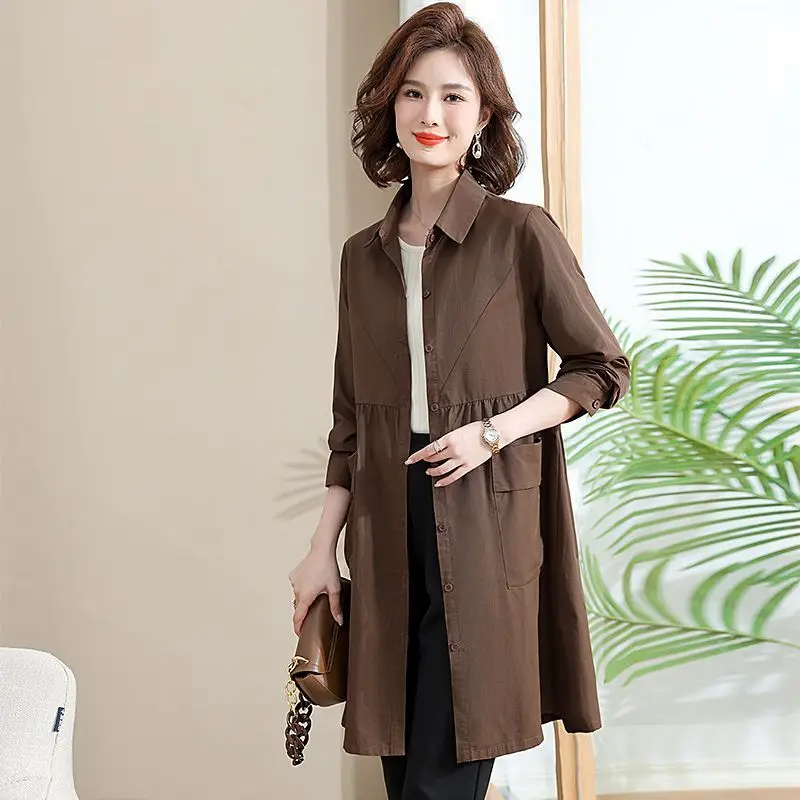 Moda risvolto tasche impiombate pieghe trench abbigliamento donna 2025 autunno nuovo pendolare allentato top cappotti tutto-fiammifero