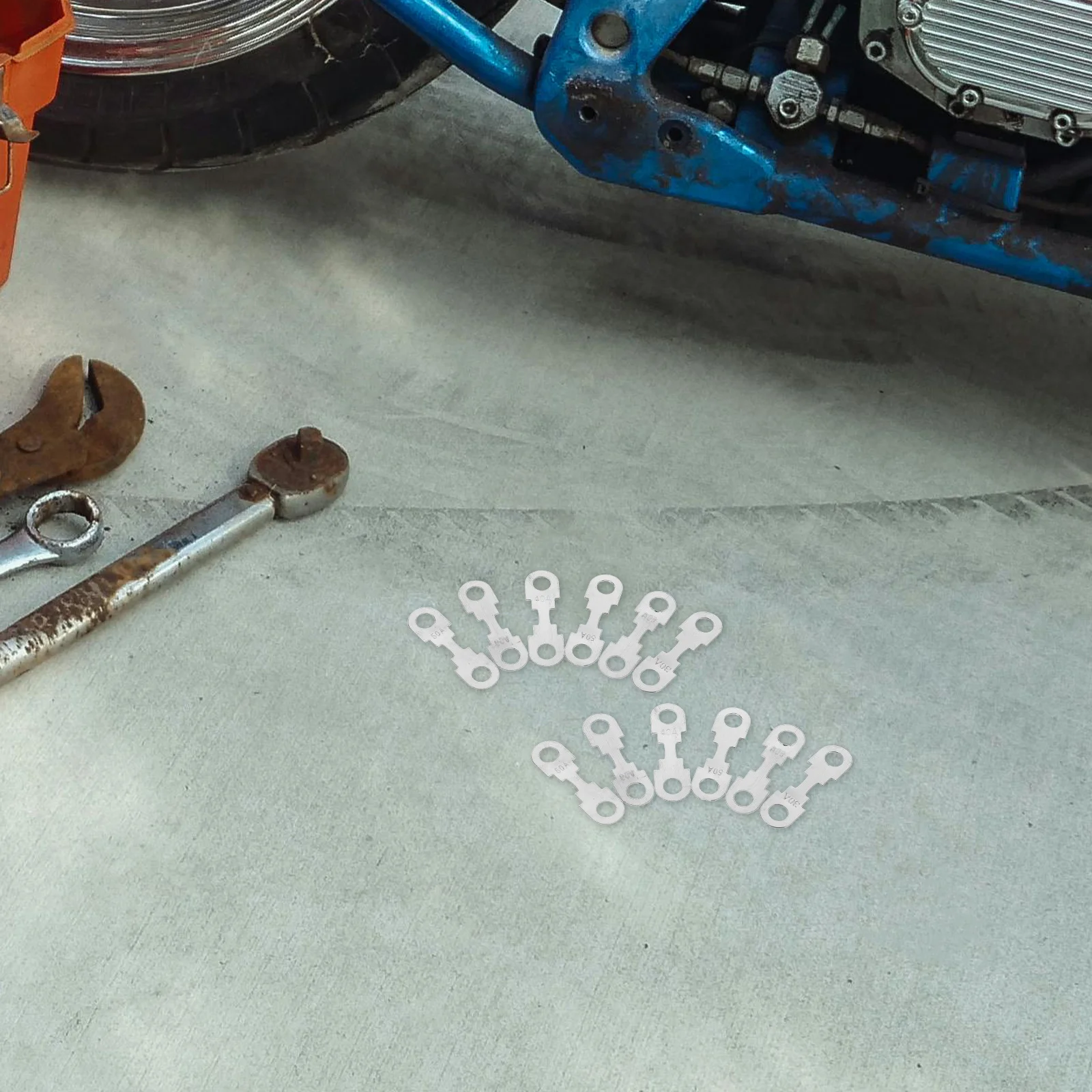 

30Pcs Automotive Flat Plate Car Fuse Metal Strip Universal Replacement for Vehicle Electrical Circuit Protection Silver Zinc