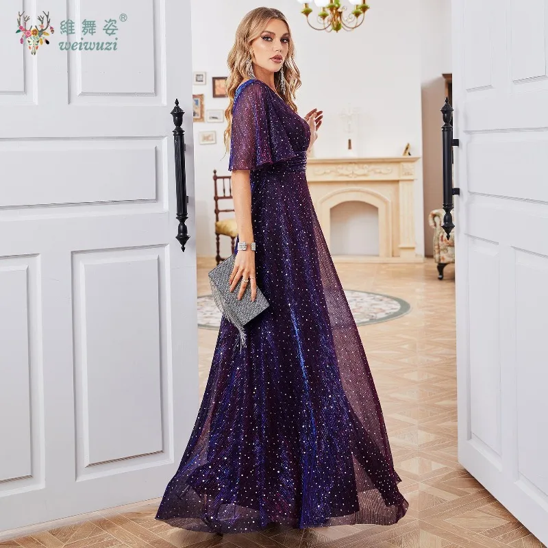 Lila Temperament Charmantes A-Linien-Abendkleid mit tiefem V-Ausschnitt und Taille, wunderschönes Ball-Abendkleid mit eingelegten Strasssteinen