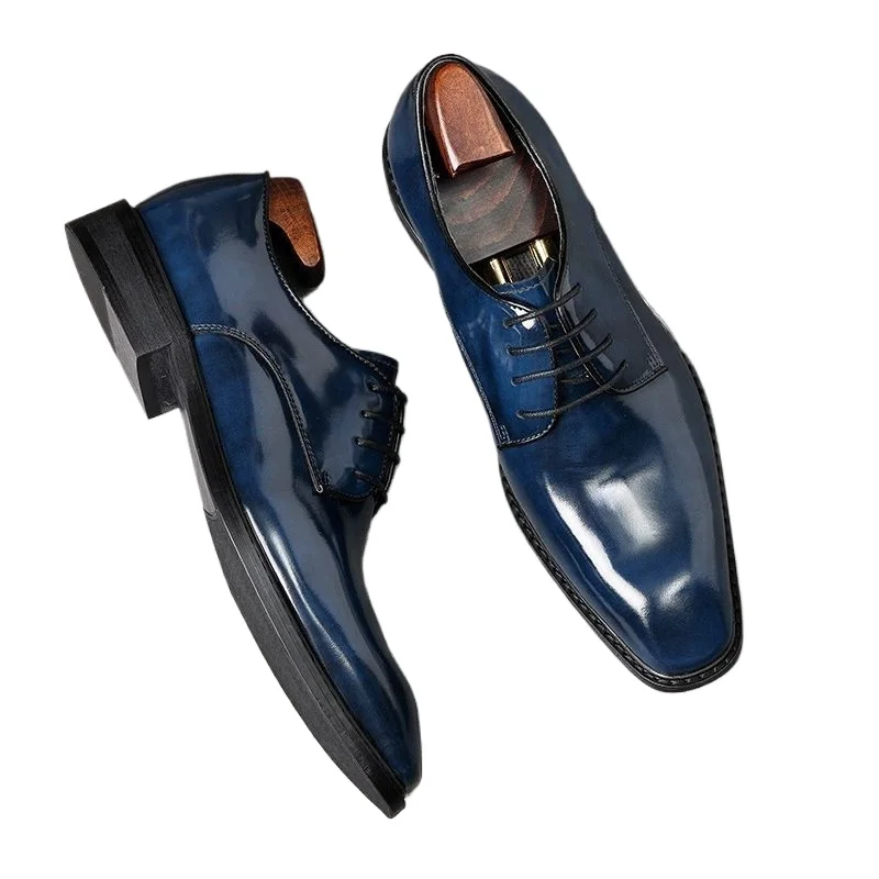 2025 جديد الرجال الطبقة الأولى جلد البقر فستان لطيف جلد مفتوح الحواف مطرز موضة العريس أكسفورد أحذية خفيفة بدون كعب