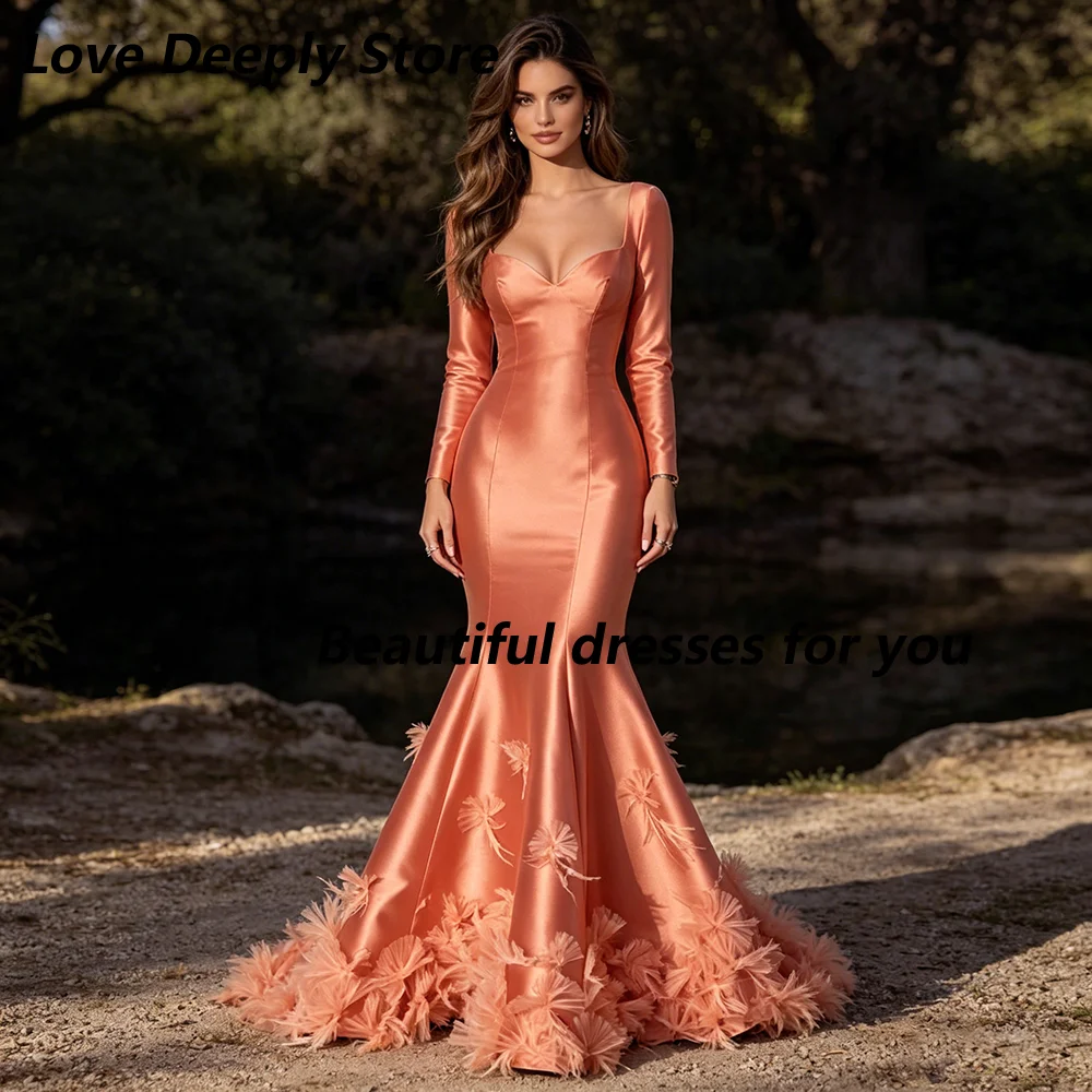 Maßgeschneidertes orangefarbenes Meerjungfrauen-Abendkleid mit Herzausschnitt, langen Ärmeln, plissiertem Satin, Partykleid mit Schleppe, Ballkleid