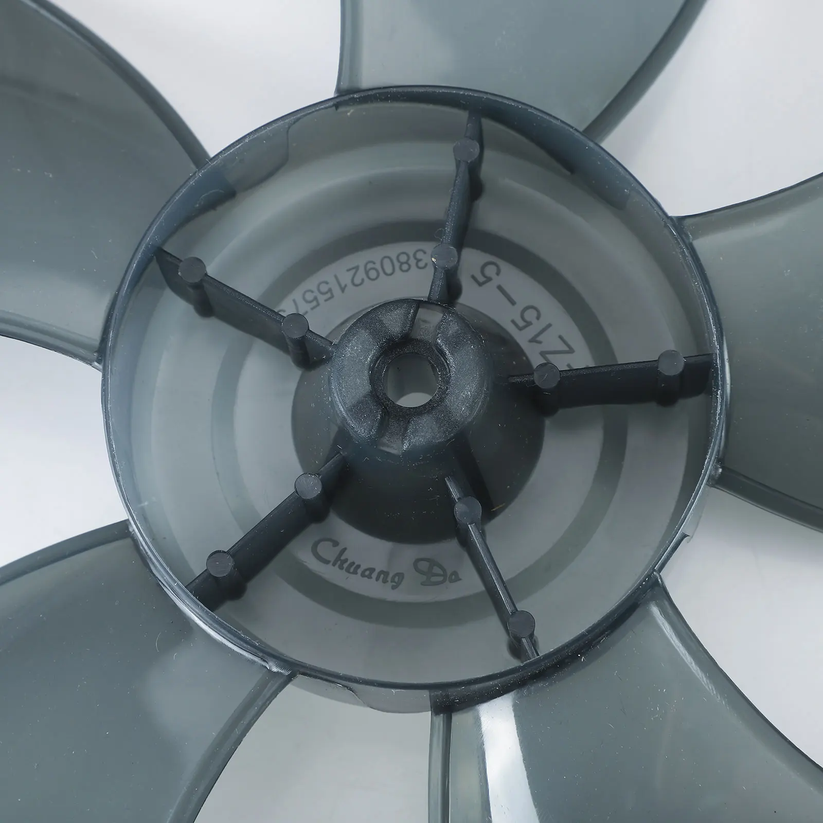 

1Pc Household Plastic Fan Blade 4/5/7 Leaves With Nut Cover Set For Pedestal Electric Fan Table Stand Fanner General Accessories