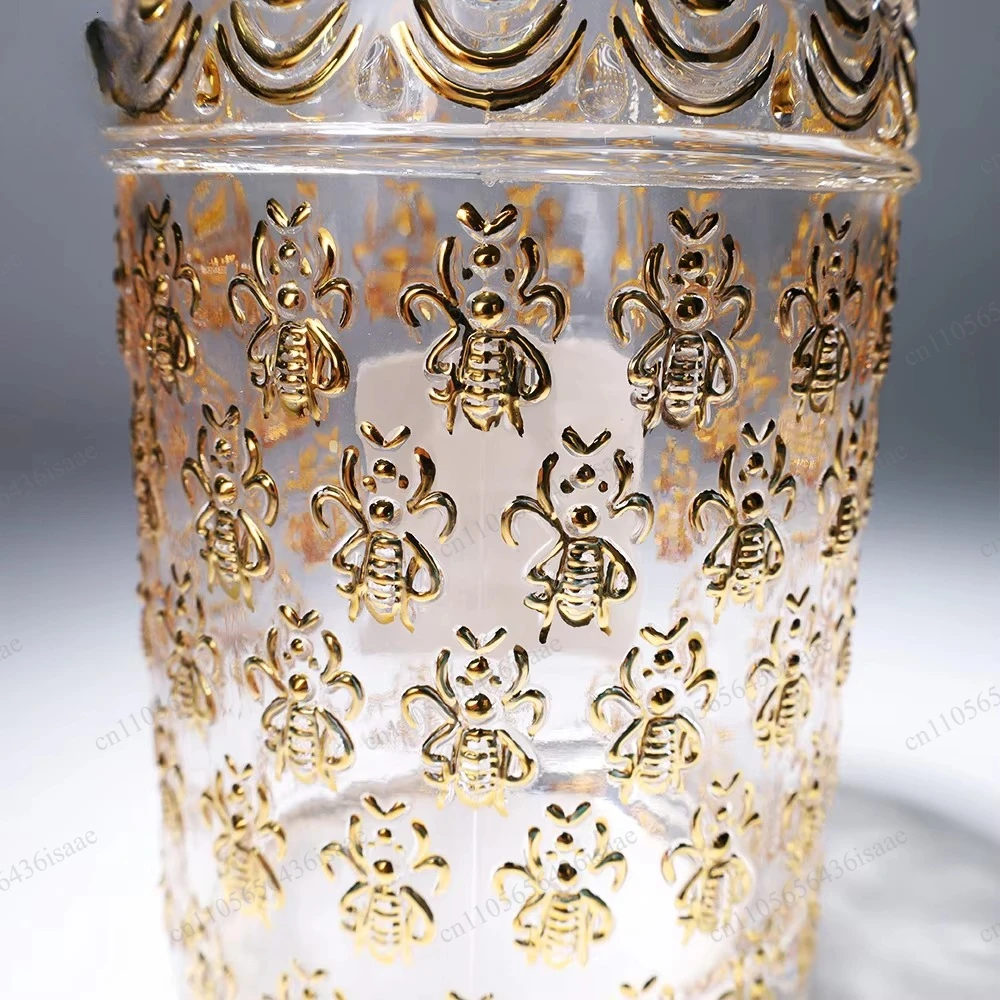Wholesale Luxury Transparent Bee Pattern Glass Perfume Bottle 500ml 1000ml Decorative Refillable Thick Bottom Home Perfume