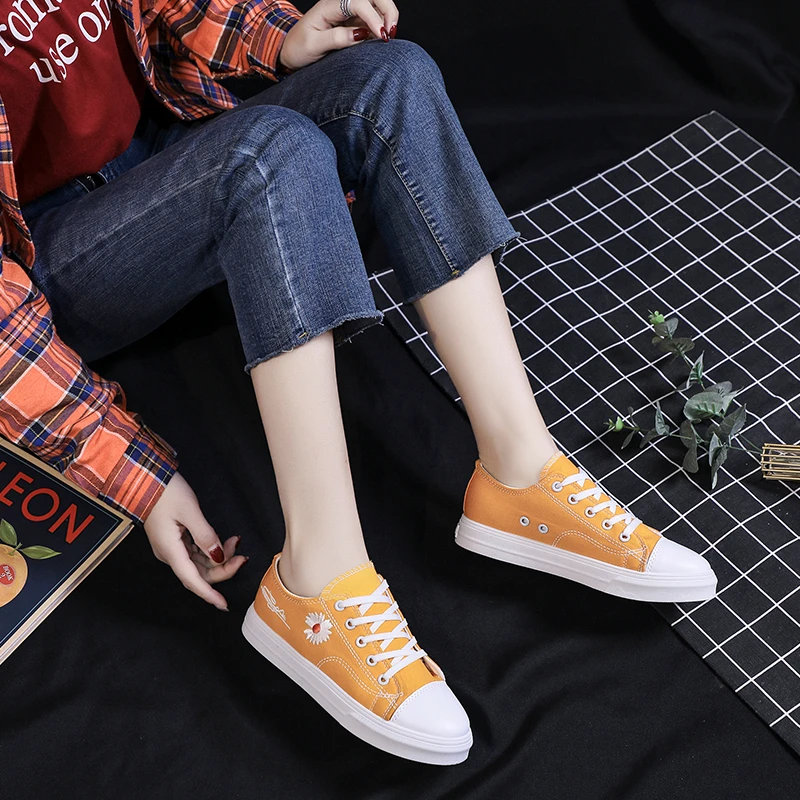 Fashion Canvas Shoes Outdoor Flat Sneakers Women Spring and Autumn Seasons Luxury Designer Shoes for Women