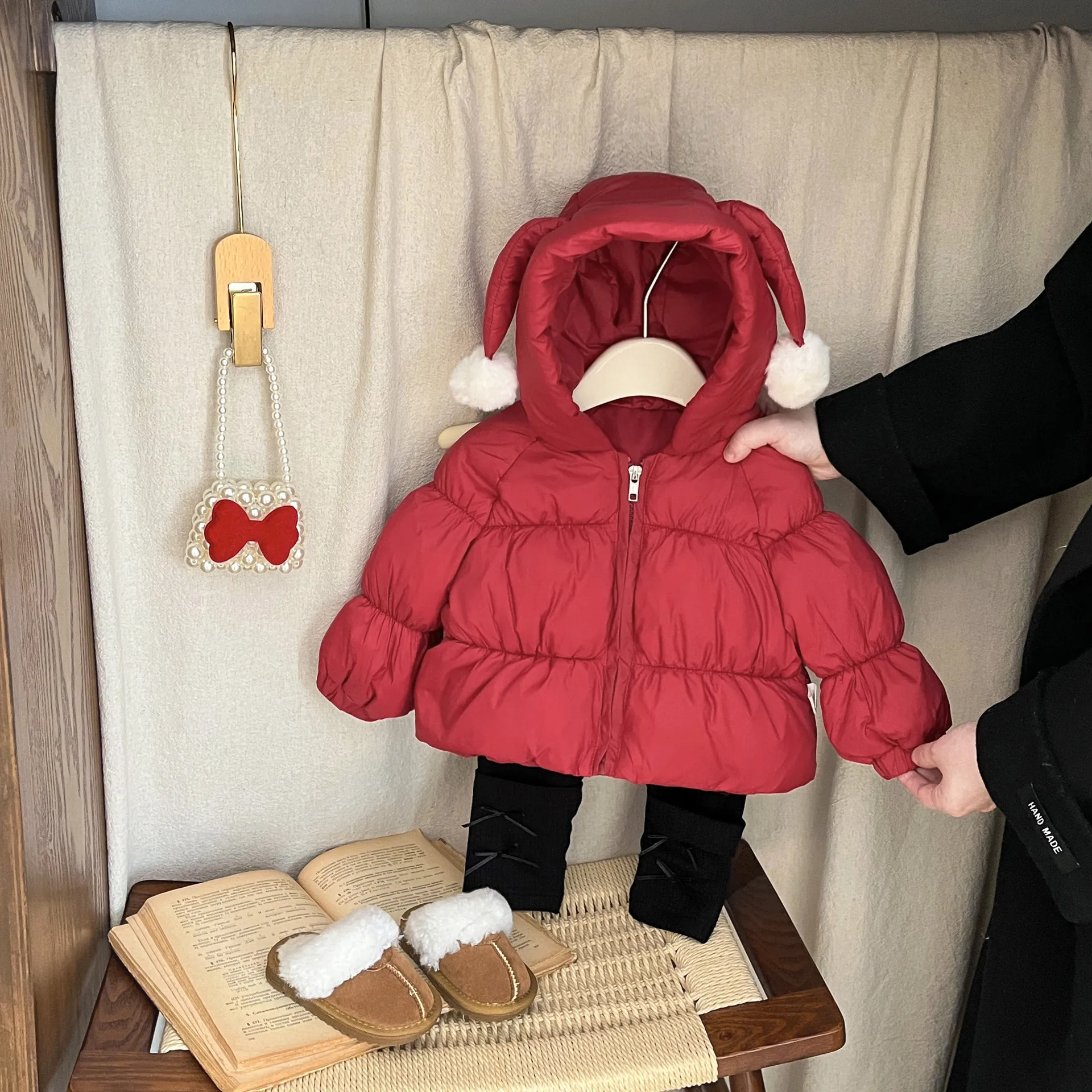 Winter 2025 New Style Girls' Fashionable Red White Duck Down Jacket