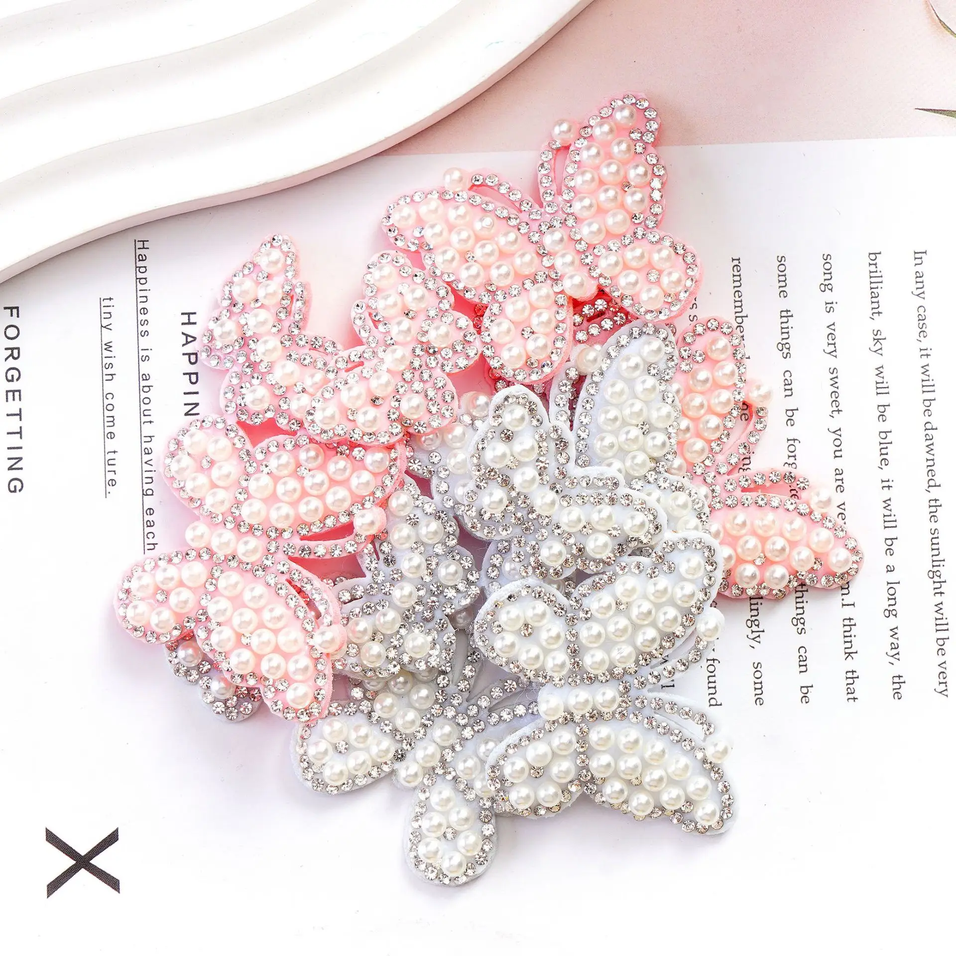 10pcs Conjoined Butterfly Patches Pearl Hot Diamond Sew on Cloth Patch DIY Clothes Hairpin Shoes Hats Sewing Decoration Applique