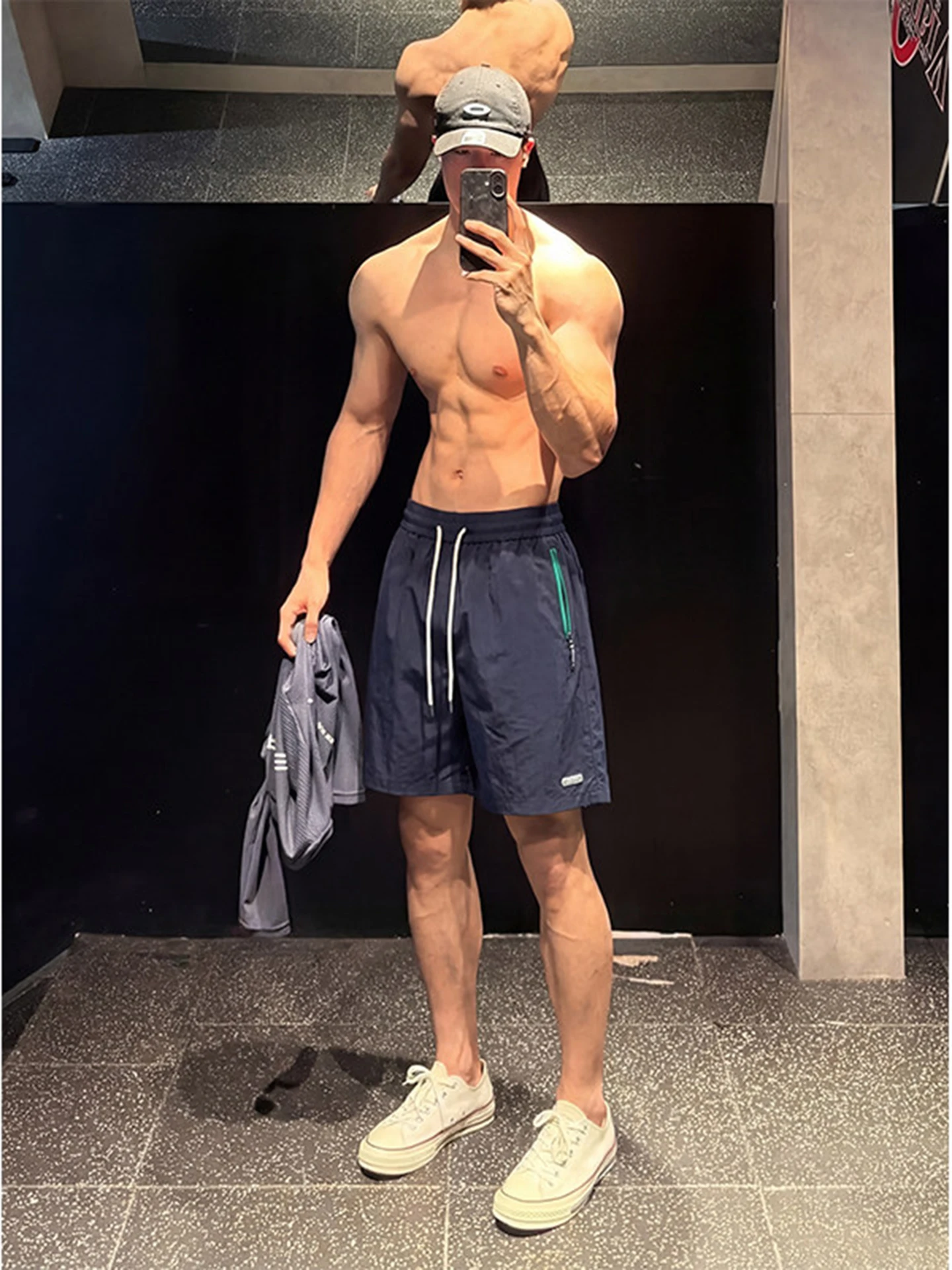 

Quick Dry Ice Silk Five Inch Shorts for Men Summer Thin Zipper Workwear Pants Outdoor Running Shorts Casual Loose Fit