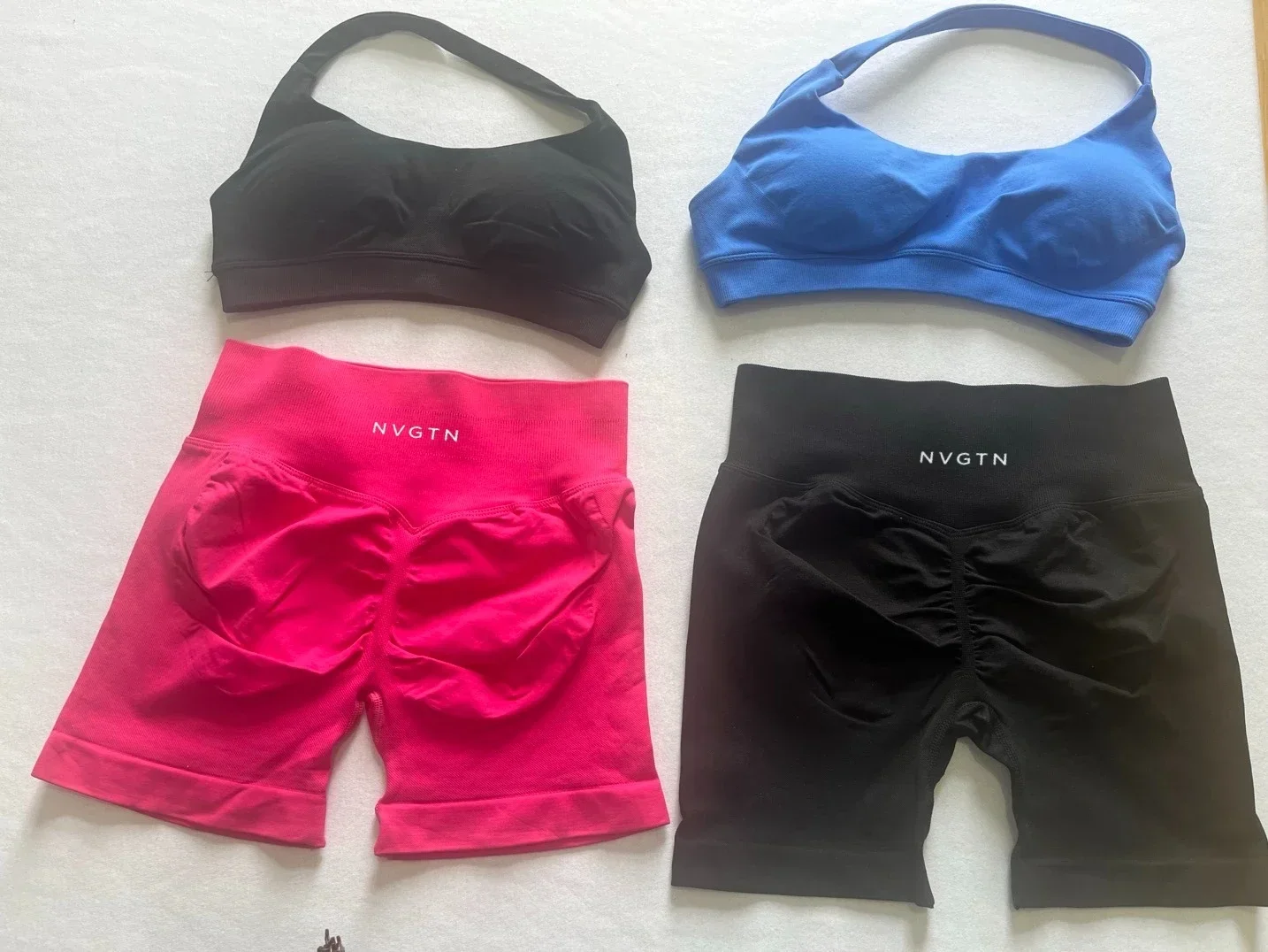 

NVGT New Fitness Set Yoga Neck Bra and Yoga Shorts Set Summer High Quality Women's Sports Fitness Set Pilates Bra and Shorts Set
