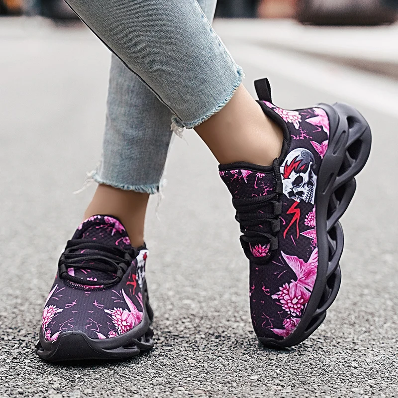 Moipheng Women Running Shoes Mesh Skull Print Pattern Sports Shoes Ladies Breathable Casual Platform Sneakers Zapatillas Mujer_voghion.com