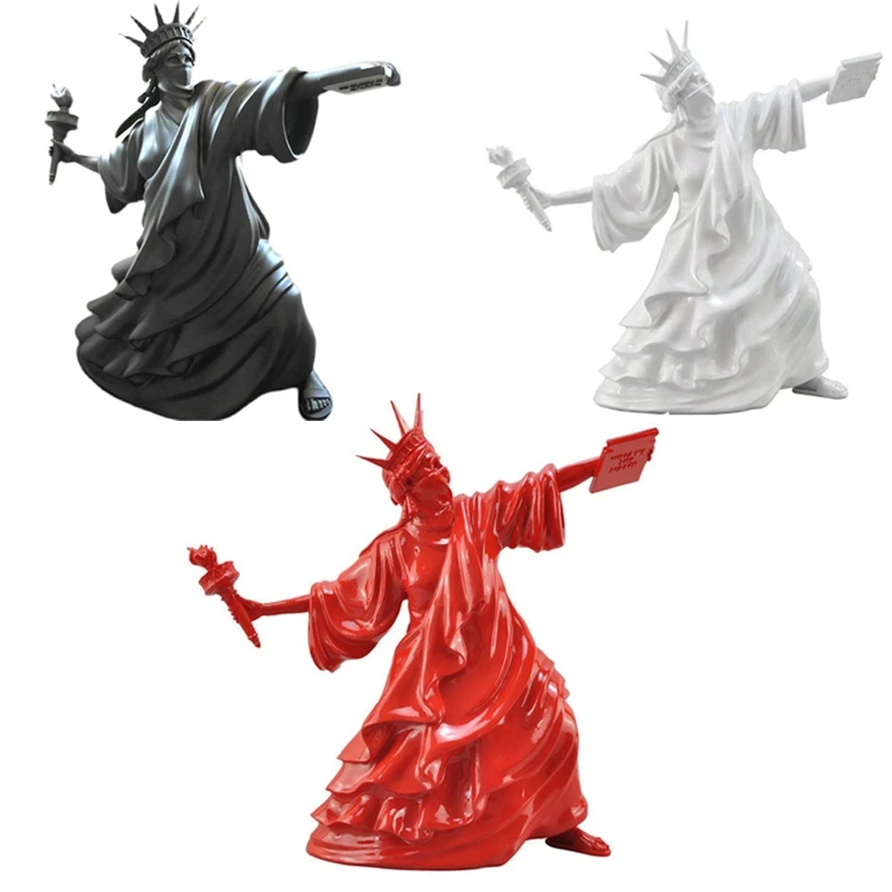 

33cm Statue of Liberty Throw Torch Banksy Modern Art Sculpture Resin Craft Home Decoration Christmas Gift Collectibles