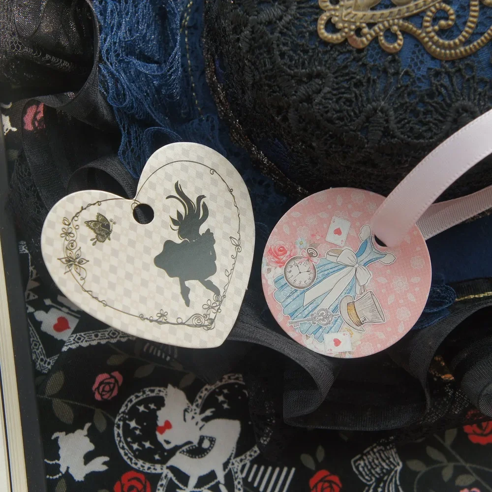 

fairy tale Alice story Two Style Choose 50 Pcs Round Paper Tag Labels Packaging Decoration Wedding Birthday DIY Gifts Use