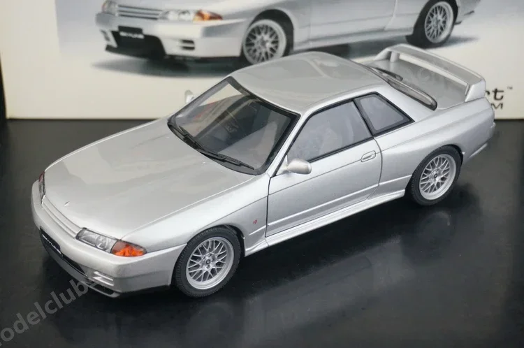 

Autoart 1:18 Skyline R32 Spec II Silver JDM Simulation Limited Edition All Open Alloy Metal Статическая модель автомобиля Игрушка в подарок