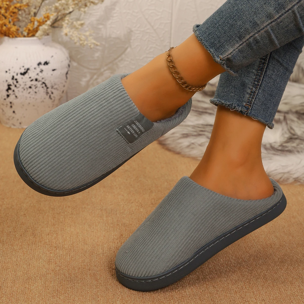 Chaussons d'intérieur pour femmes à semelle épaisse et souple, en peluche, antidérapants et chauds pour l'hiver
