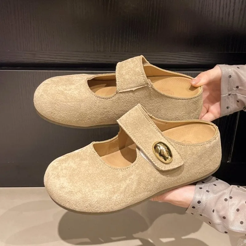 حذاء كلاسيكي جديد عالي الجودة على طراز بوسطن لعام 2025 حذاء كلاسيكي مريح ناعم من جلد البقر المدبوغ حذاء نسائي