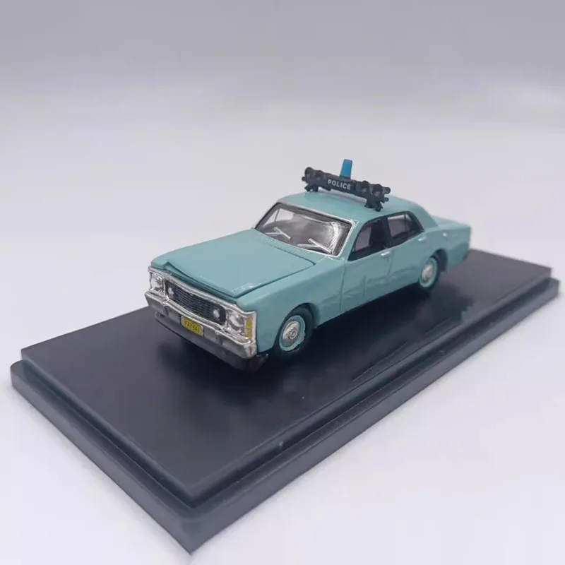 Diecast 1:64 Scale 1970 Ford XW V8 Sedan Simulation Alloy Car Model Decoration Collection Toy Gift Decration Souvenir