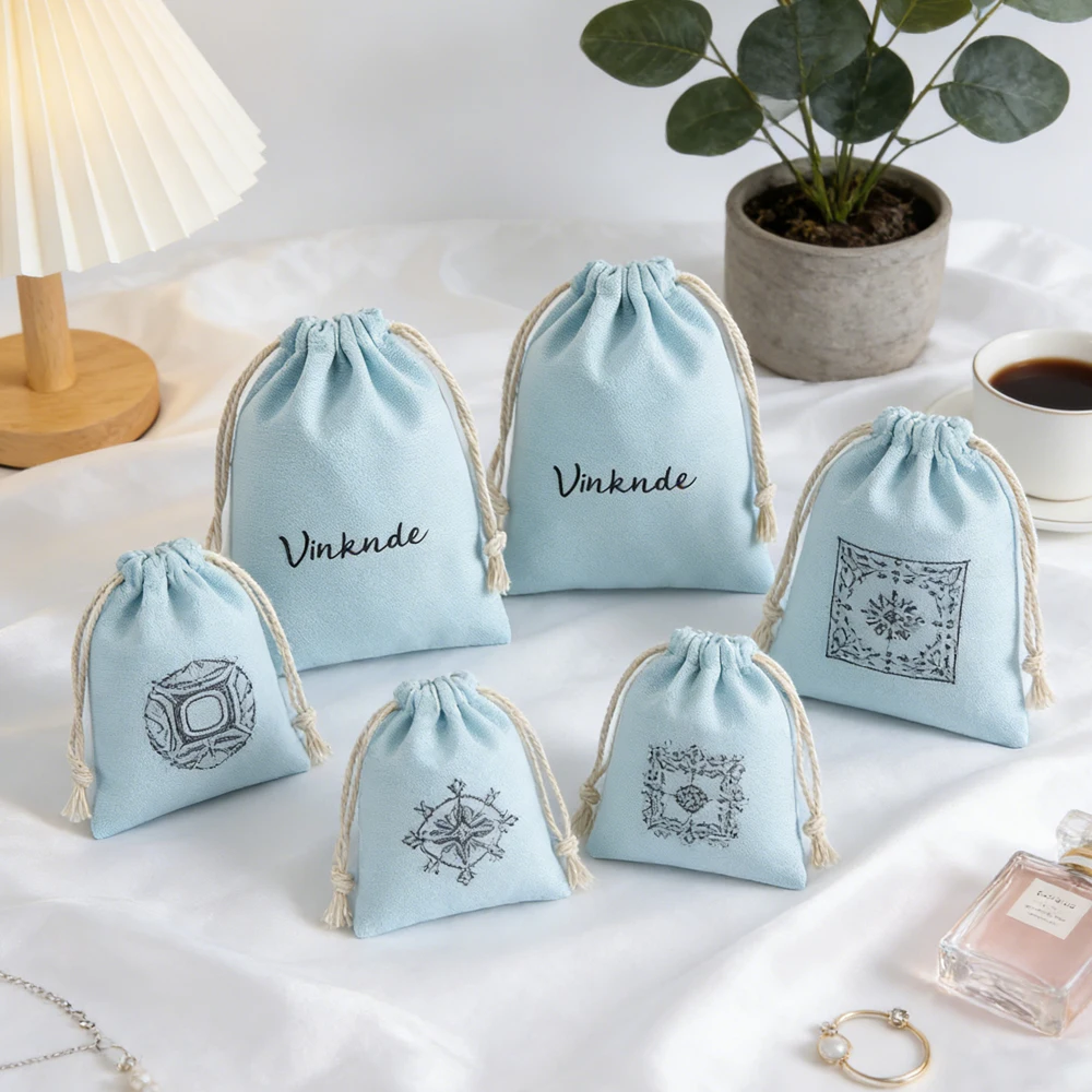 

50/100 шт. милых хлопковых мешочков для упаковки ювелирных изделий с индивидуальным логотипом, органайзеры для серег, колец, браслетов, подвесок, свадебные сувениры