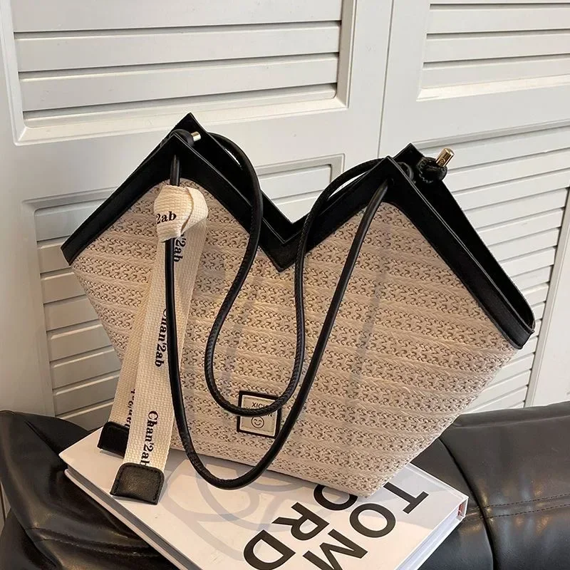 Straw Leisure Capacity Beach Shoulder Bag Retro Handmade Woven Shoulder Bag Summer Leisure Bag Commuting Women\'s Handbag