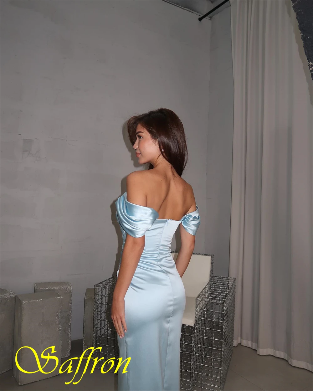 فستان سهرة أنيق مخصص من الساتان على شكل حرف V كلاسيكي حورية البحر فساتين حفلة موسيقية موضة قبالة الكتف فساتين المناسبات الخاصة