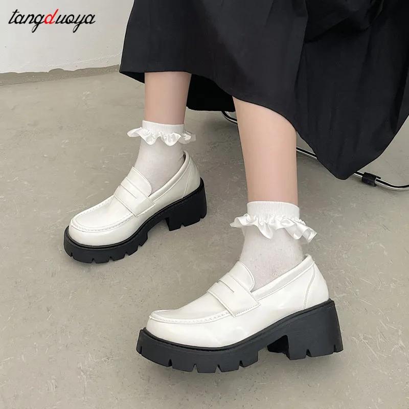 2024 Chunky Loafers For Women Leather Platform Shoes Round Toe Casual Shoes Ladies British Style Slip On heels Black white