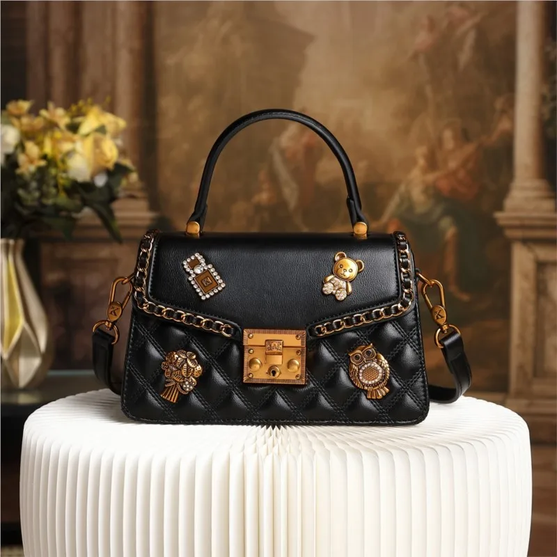 

Fashionable diamond grid small square bag for women, 2026 autumn and winter new badge, teddy bear crossbody bag, high-end handba
