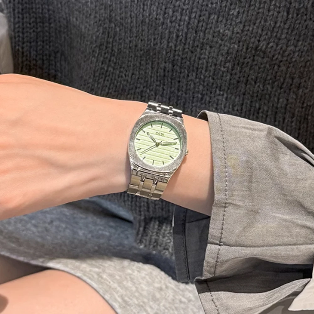 Fashion temperament minimalist luxury disc wind steel belt with quartz women's watch