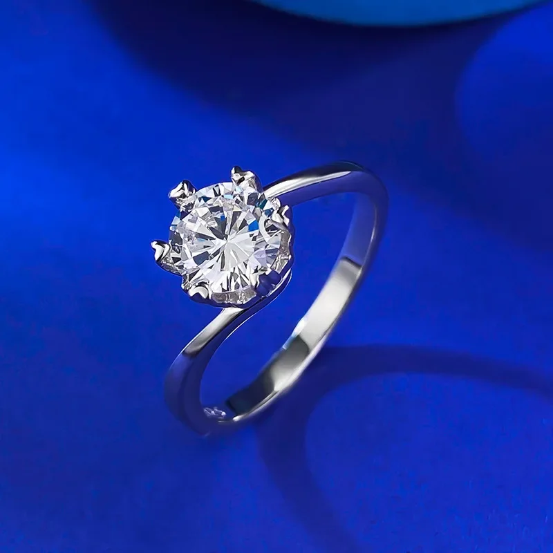 

New S925 Silver Ring with Moissanite Round One Carat Diamond Ring Simple and Elegant Six Claw Jewelry
